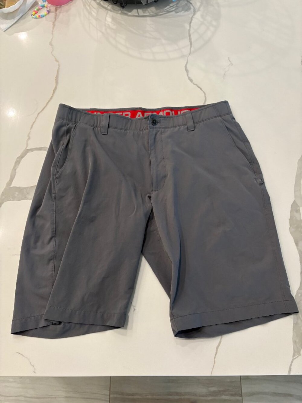 Under Armour Golf Shorts Mens Size 38 Gray